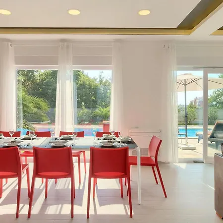 Chillax Holiday home *