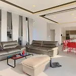 Holiday home Chillax