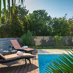 Chillax Holiday home *